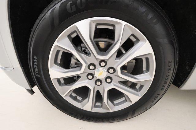 used 2021 Chevrolet Traverse car, priced at $33,499