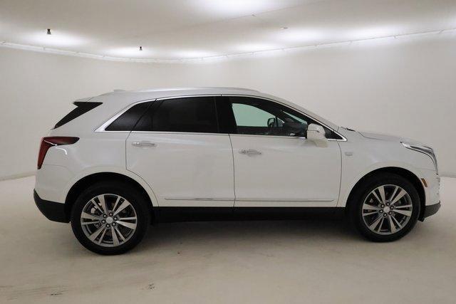 used 2025 Cadillac XT5 car, priced at $44,014
