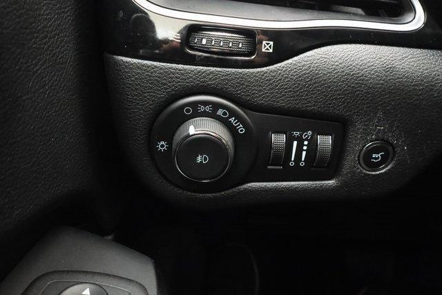 used 2023 Jeep Cherokee car, priced at $23,395