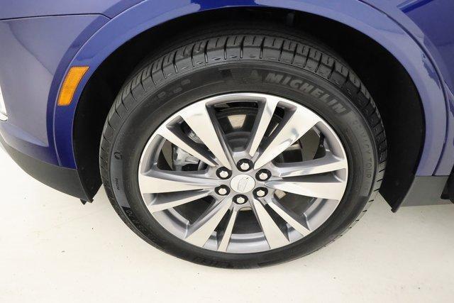 used 2025 Cadillac XT5 car, priced at $43,838