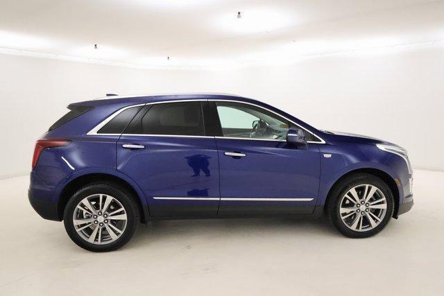 used 2025 Cadillac XT5 car, priced at $43,838