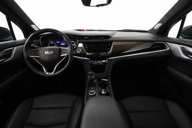 used 2025 Cadillac XT6 car, priced at $55,960