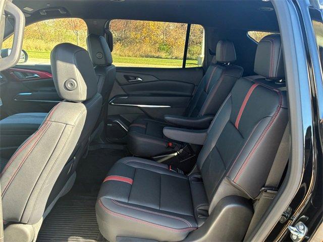 new 2026 Chevrolet Traverse car, priced at $59,019