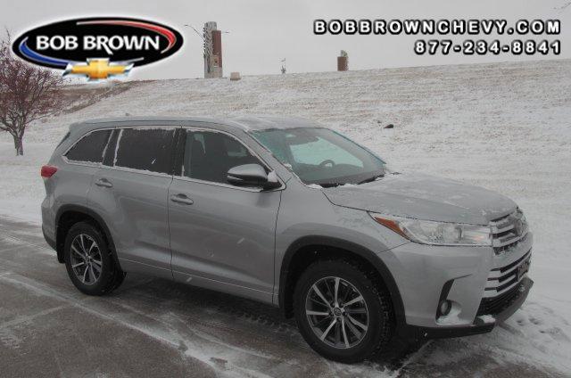 used 2017 Toyota Highlander car, priced at $22,900