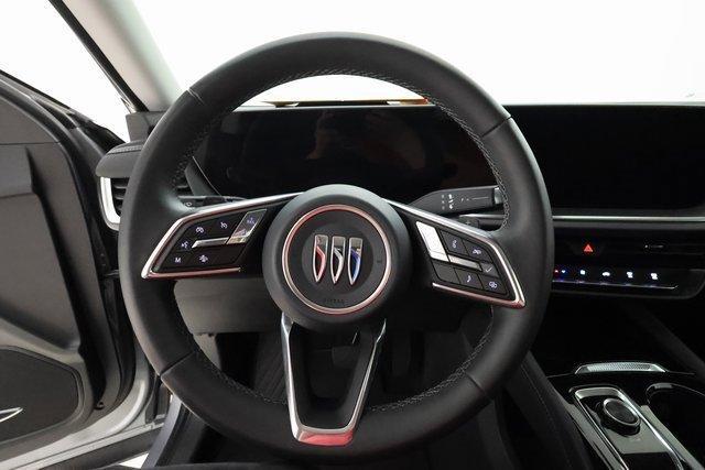 used 2025 Buick Envision car, priced at $33,720