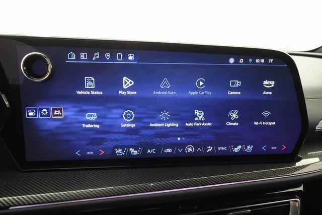 used 2025 Chevrolet Traverse car, priced at $50,989