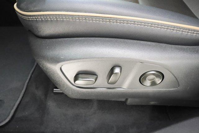 used 2025 Chevrolet Traverse car, priced at $50,989