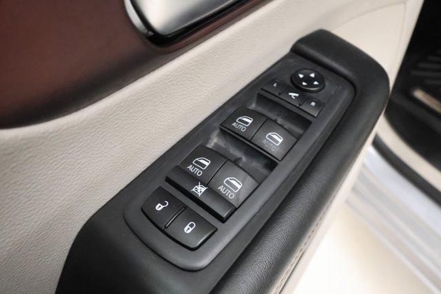 used 2020 Chrysler Pacifica car, priced at $21,333