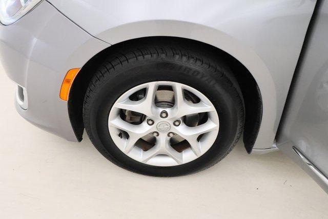 used 2020 Chrysler Pacifica car, priced at $21,333