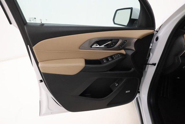 used 2022 Chevrolet Traverse car, priced at $34,954