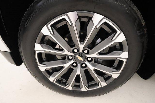 used 2025 Chevrolet Suburban car, priced at $83,999