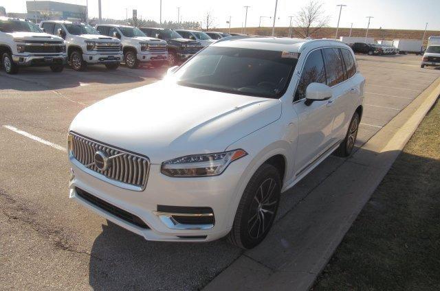 used 2022 Volvo XC90 Recharge Plug-In Hybrid car, priced at $37,679