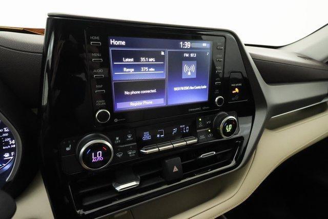 used 2020 Toyota Highlander Hybrid car, priced at $30,000