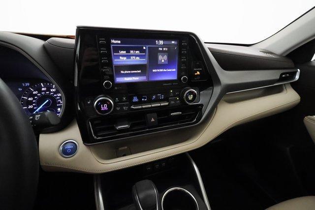 used 2020 Toyota Highlander Hybrid car, priced at $30,000