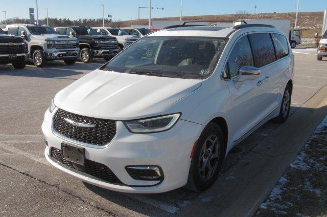 used 2022 Chrysler Pacifica car, priced at $27,500