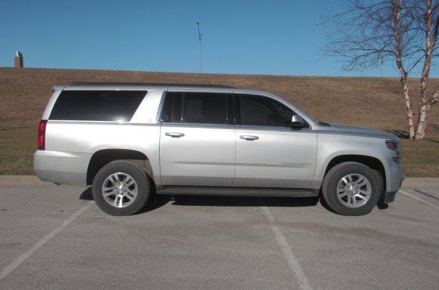 used 2019 Chevrolet Suburban car, priced at $27,990