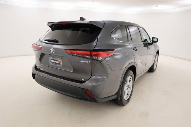 used 2022 Toyota Highlander Hybrid car, priced at $31,700