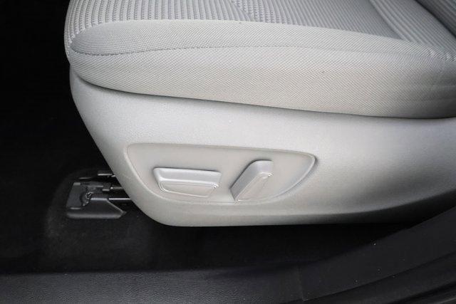 used 2022 Toyota Highlander Hybrid car, priced at $31,700