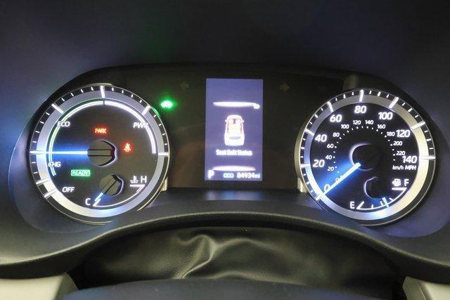 used 2022 Toyota Highlander Hybrid car, priced at $31,700