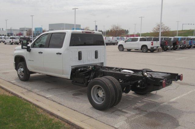 new 2025 Chevrolet Silverado 3500 car, priced at $64,900