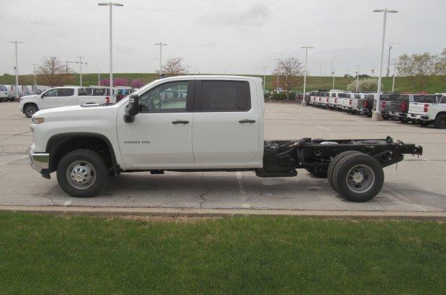 new 2025 Chevrolet Silverado 3500 car, priced at $64,900