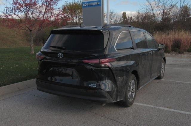 used 2022 Toyota Sienna car, priced at $40,399