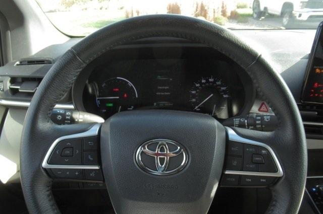 used 2022 Toyota Sienna car, priced at $40,399