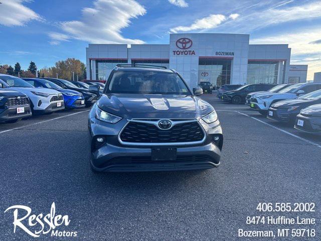 used 2021 Toyota Highlander car, priced at $29,990
