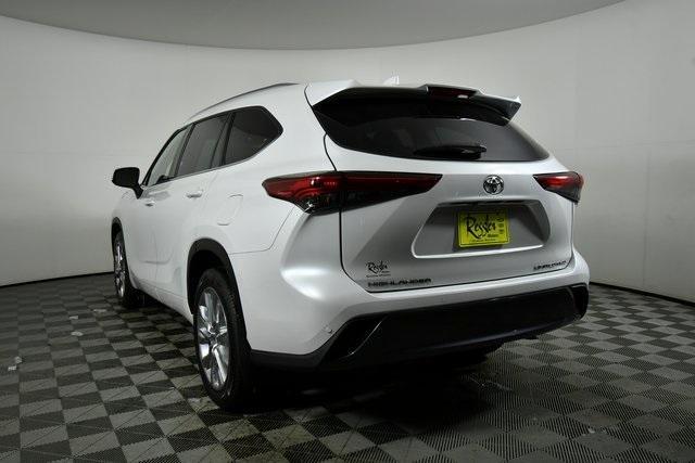 used 2022 Toyota Highlander car, priced at $42,990