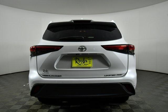 used 2022 Toyota Highlander car, priced at $42,990