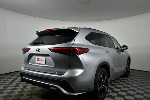 used 2022 Toyota Highlander car, priced at $38,490