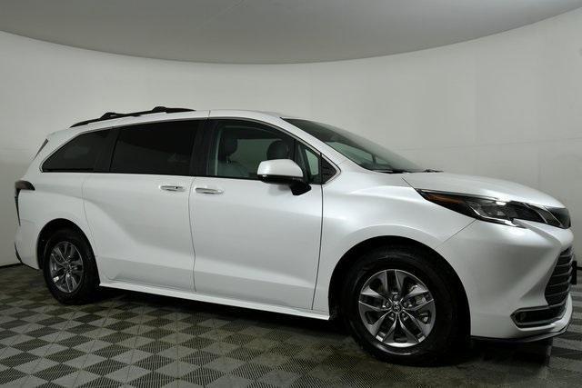 used 2023 Toyota Sienna car, priced at $46,490