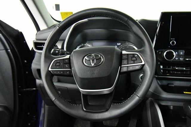 used 2024 Toyota Highlander car, priced at $40,991