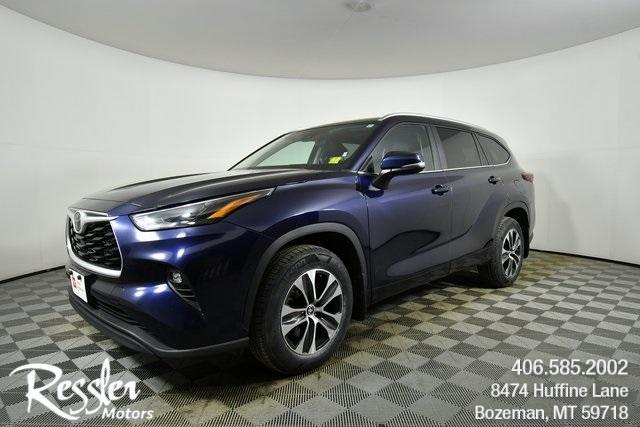 used 2024 Toyota Highlander car, priced at $40,991