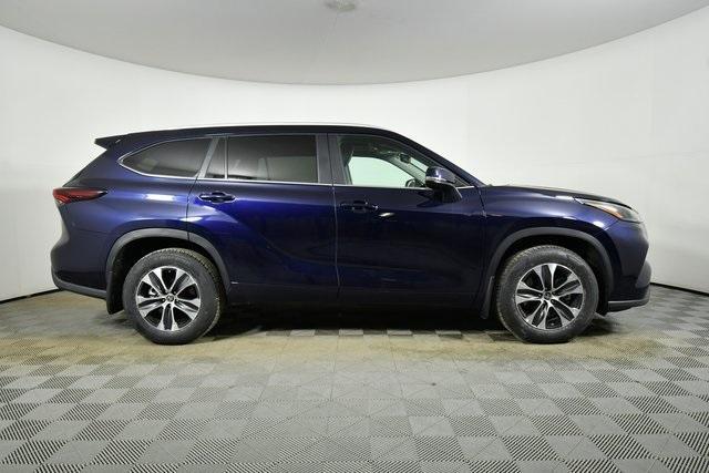 used 2024 Toyota Highlander car, priced at $40,991