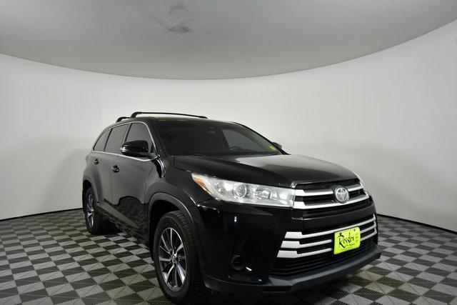 used 2017 Toyota Highlander car, priced at $17,490