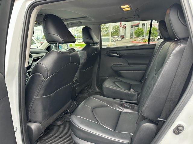 used 2024 Toyota Highlander car, priced at $42,990