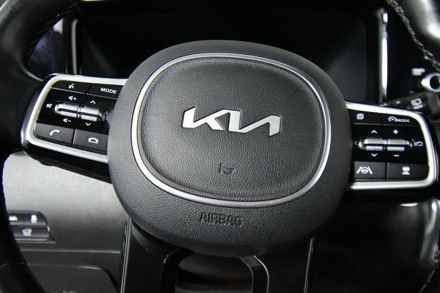 used 2022 Kia Sorento car, priced at $30,991