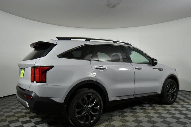 used 2022 Kia Sorento car, priced at $30,991