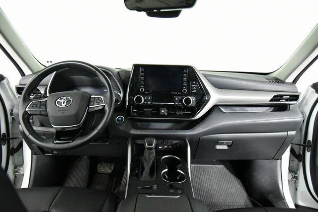 used 2021 Toyota Highlander car, priced at $33,990