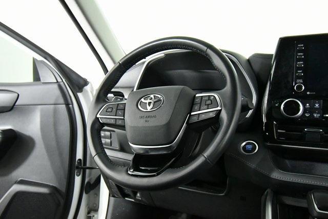 used 2021 Toyota Highlander car, priced at $33,990