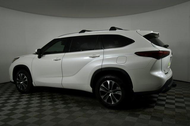 used 2021 Toyota Highlander car, priced at $33,990