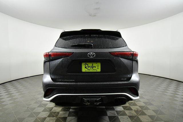 used 2021 Toyota Highlander car, priced at $30,992