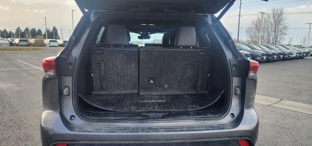 used 2021 Toyota Highlander car, priced at $31,990