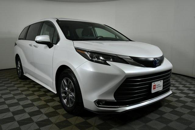 used 2023 Toyota Sienna car, priced at $45,491