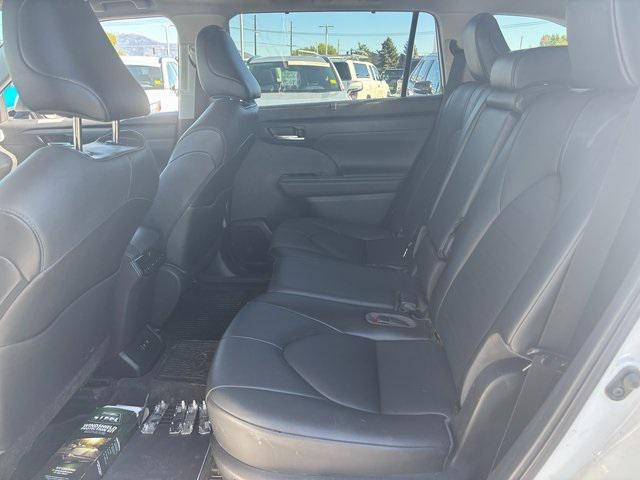 used 2021 Toyota Highlander car, priced at $31,490