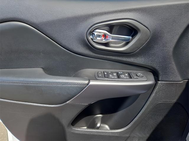 used 2020 Jeep Cherokee car, priced at $19,927