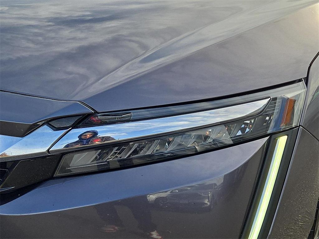 used 2018 Honda Clarity Plug-In Hybrid car, priced at $12,677