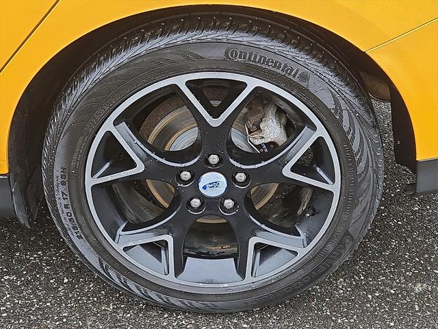 used 2012 Ford Focus car, priced at $8,377