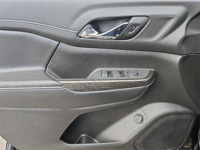 used 2019 GMC Acadia car, priced at $17,227